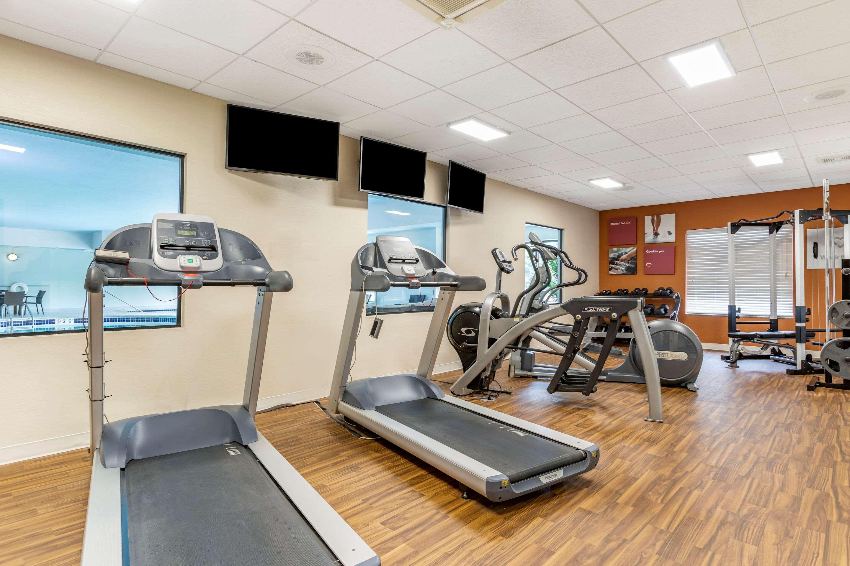 Comfort Suites Grand Rapids North Comstock Park Eksteriør bilde
